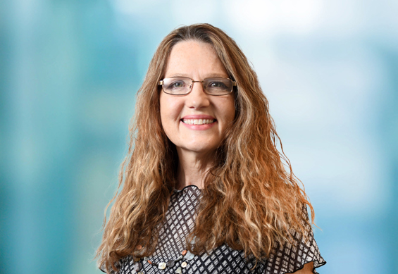 01ADMN26(HR)AC Webpic(Dianegunderson)856X590v1b06