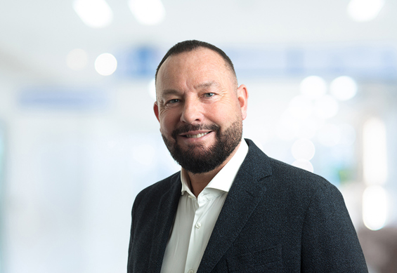 Rodhutchinson(2025)B10M(856X590)