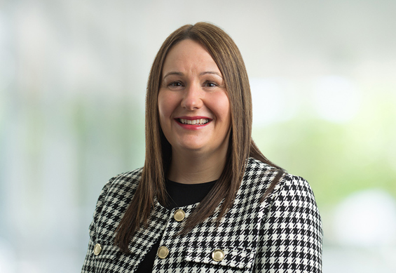 Leannewarrender(2025)B07M(856X590)